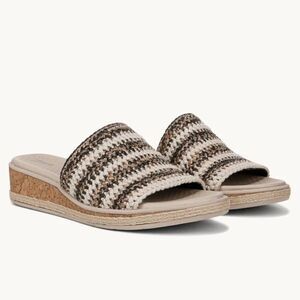 Bzees Breezy Wedge Sandal (WIDE)